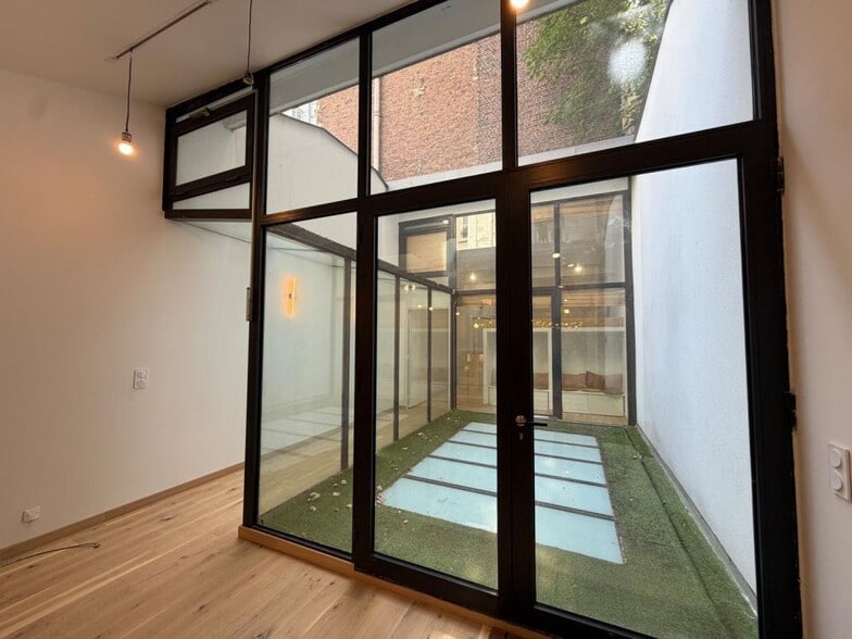 181 Rue Championnet, Paris for lease - Interior Photo - Image 3 of 14