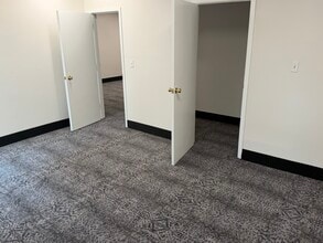33-43 Great Neck Rd, Great Neck, NY for lease Interior Photo- Image 2 of 6