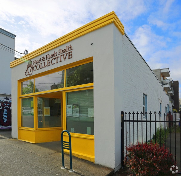 851 Cormorant St, Victoria, BC for sale - Primary Photo - Image 1 of 2