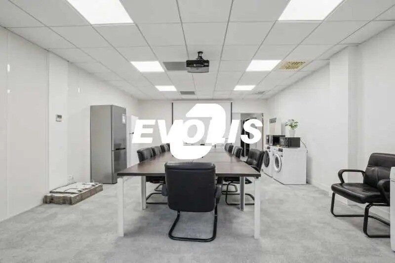 Office in Roissy-en-France for lease - Interior Photo - Image 2 of 14