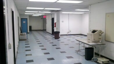 91-24 144th Pl, Jamaica, NY for lease Building Photo- Image 2 of 4