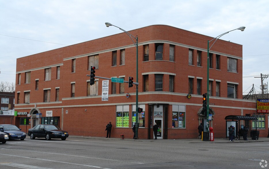4801 W Chicago Ave, Chicago, IL à louer - Photo du bâtiment - Image 3 de 12