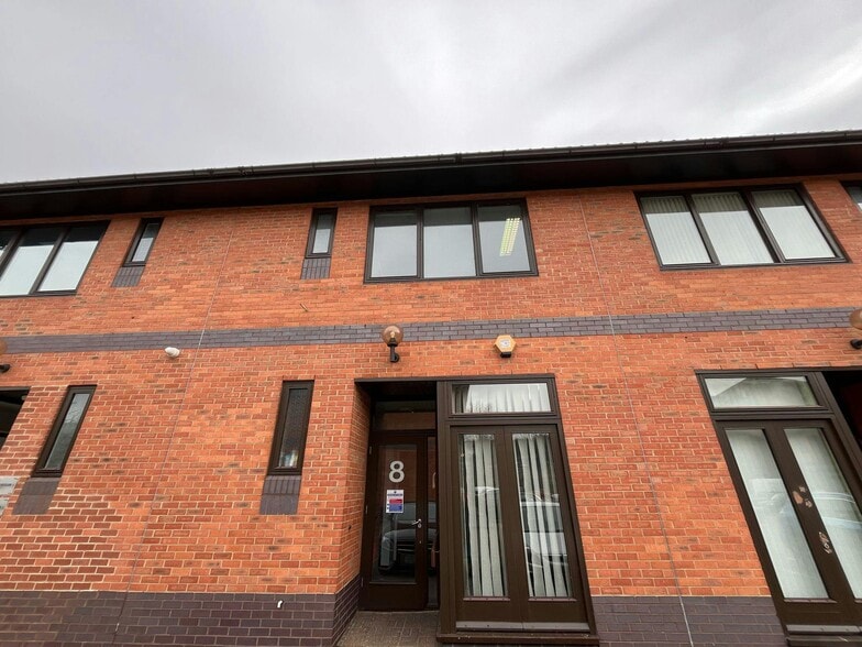 Hughenden Ave, High Wycombe for lease - Building Photo - Image 2 of 13