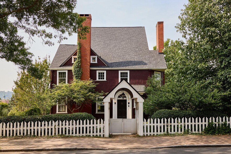 173 E Chestnut St, Asheville, NC à vendre - Photo du bâtiment - Image 1 de 27