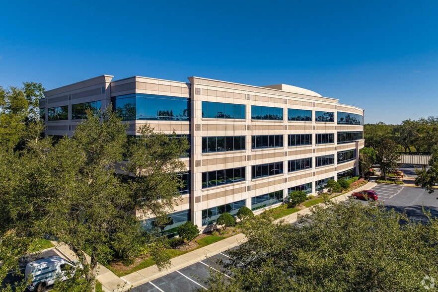 12802 Tampa Oaks Blvd, Tampa, FL for lease - Building Photo - Image 3 of 9