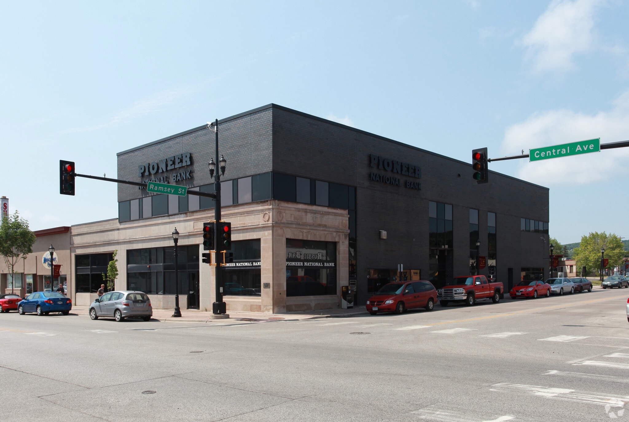 331 N Central Ave, Duluth, MN for lease Building Photo- Image 1 of 8