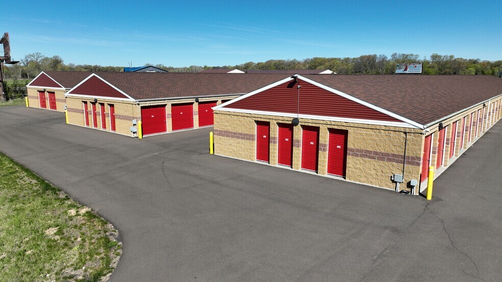5550 Sherman Oaks rd, Stacy, MN à vendre - Photo du bâtiment - Image 2 de 4