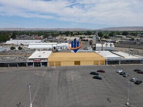 1710 Gregory Avenue Ext, Sunnyside, WA à louer Photo du bâtiment- Image 1 de 20