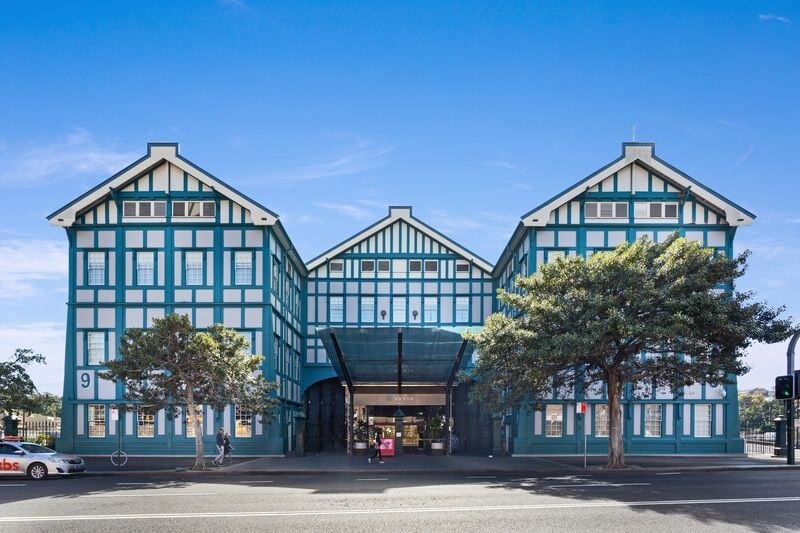 6A Cowper Wharf Rdwy, Woolloomooloo for sale Primary Photo- Image 1 of 5