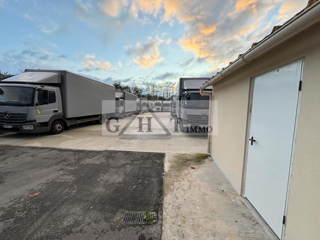 Land in Viry-Châtillon for sale Building Photo- Image 1 of 6