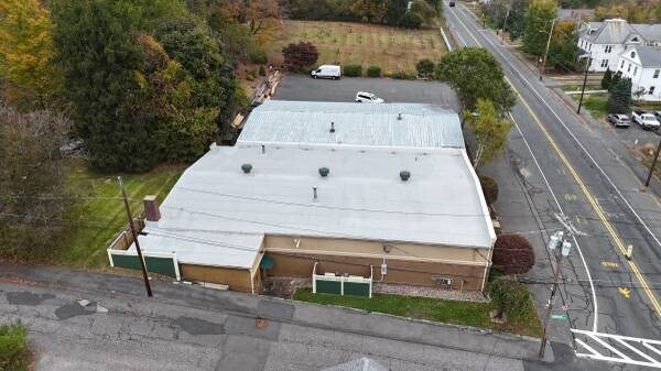 49 Main St, Monson, MA à louer - Photo du bâtiment - Image 3 de 13