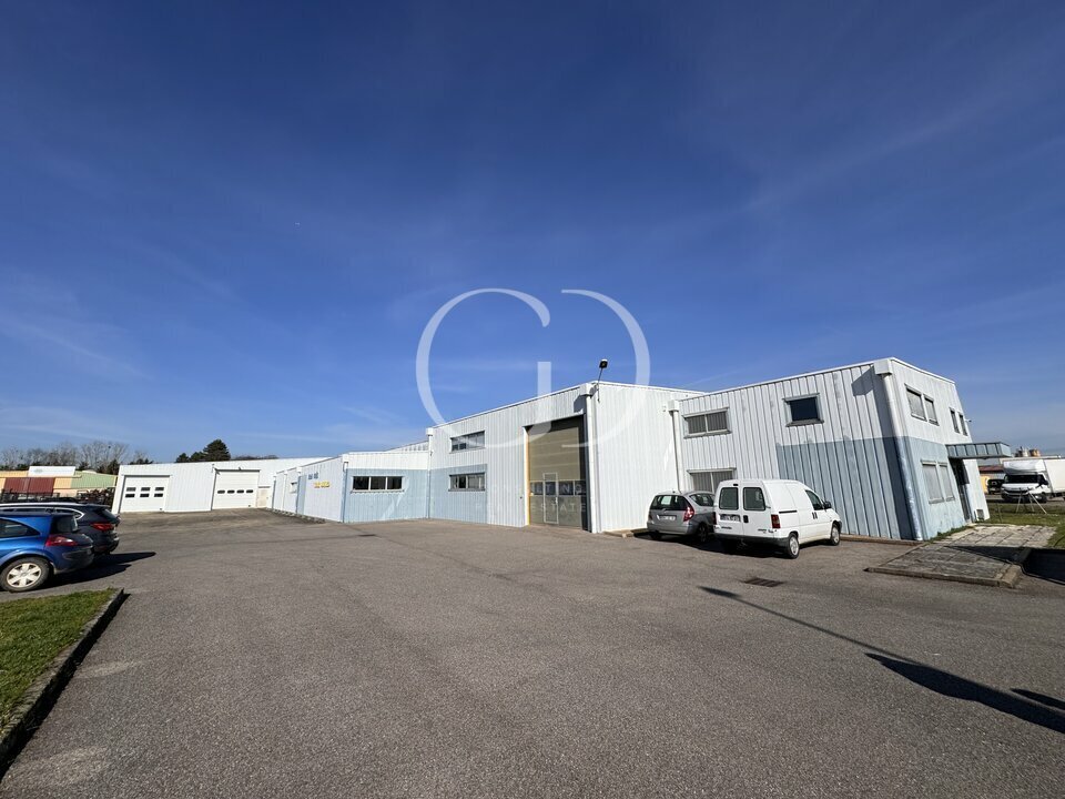Flex in Saint Andre De Corcy for sale Building Photo- Image 1 of 10