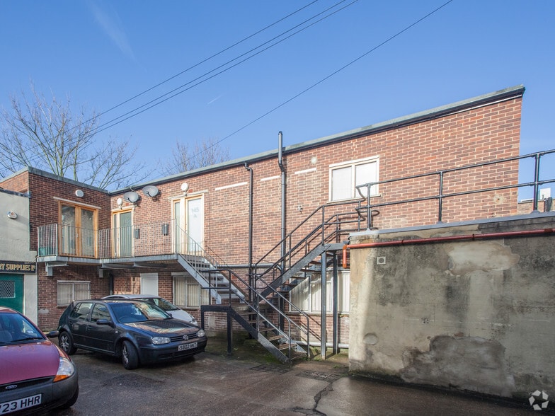 149-155 High St, New Malden à vendre - Photo du bâtiment - Image 3 de 3