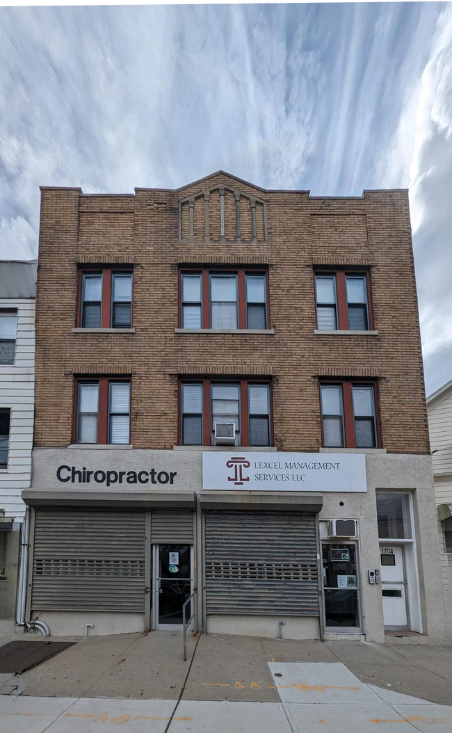 More details for 1702-1704 John F Kennedy Blvd, Jersey City, NJ - Retail for Sale