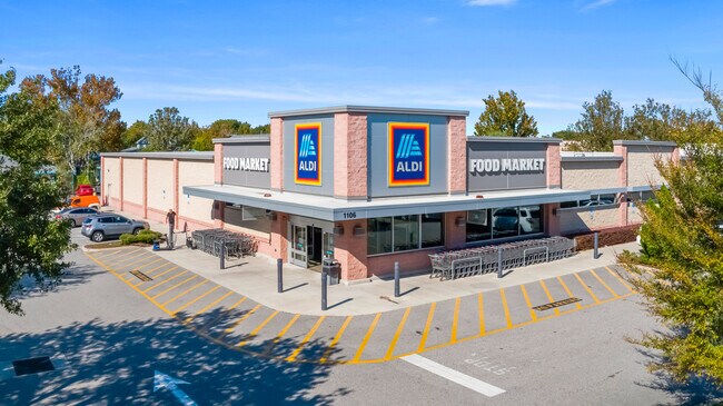 More details for 1128 Beville Rd, Daytona Beach, FL - Retail for Sale