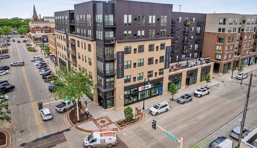 405 Broadway N, Fargo, ND for lease - Building Photo - Image 1 of 2