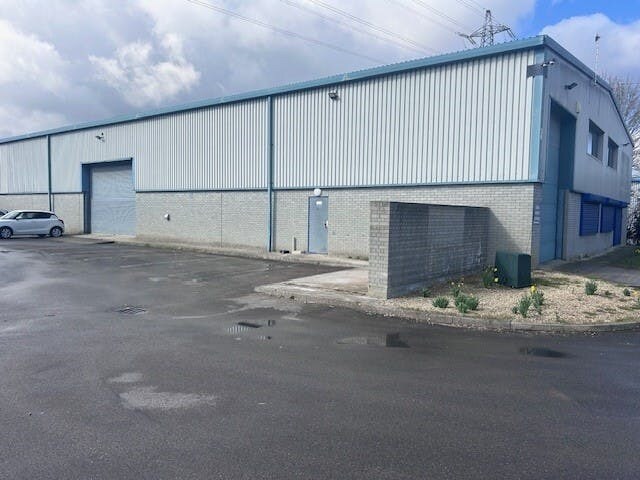 Westmead Industrial Estate, Swindon à louer - Photo du bâtiment - Image 2 de 2