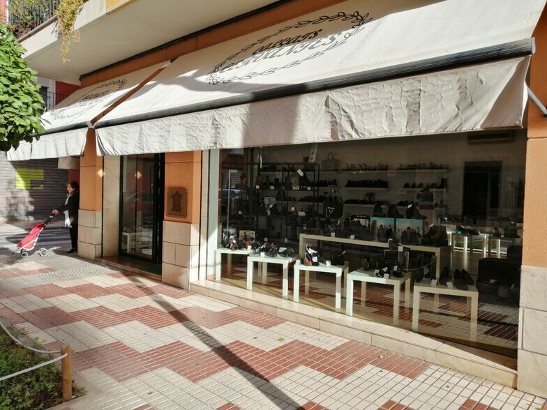 Retail in Algemesí for sale - Building Photo - Image 3 of 12