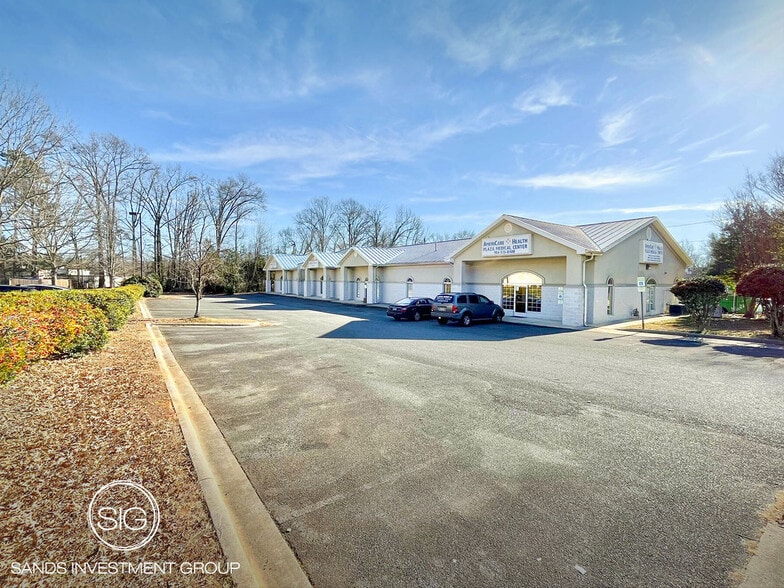 1805 Milton Rd, Charlotte, NC for lease - Primary Photo - Image 1 of 3