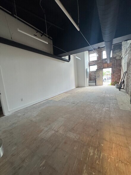 128 N Water Ave, Gallatin, TN à louer - Photo du bâtiment - Image 2 de 4