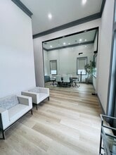 1325 Main St, Katy, TX à louer Photo du bâtiment- Image 1 de 14