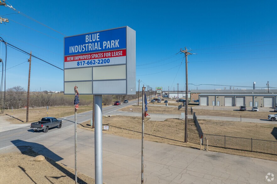 2653 Blue Mound Rd W, Haslet, TX à louer - Photo du bâtiment - Image 3 de 19