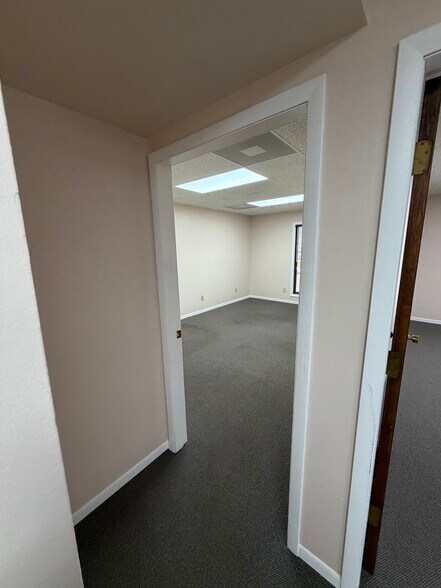 20620 Burl Ct, Joliet, IL à louer - Photo du bâtiment - Image 3 de 11
