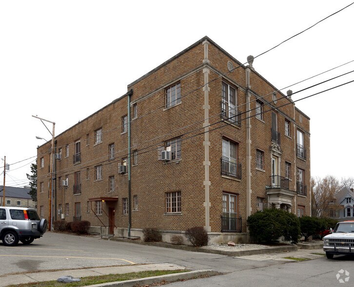 522 W Adams St, Muncie, IN à vendre - Photo principale - Image 1 de 21