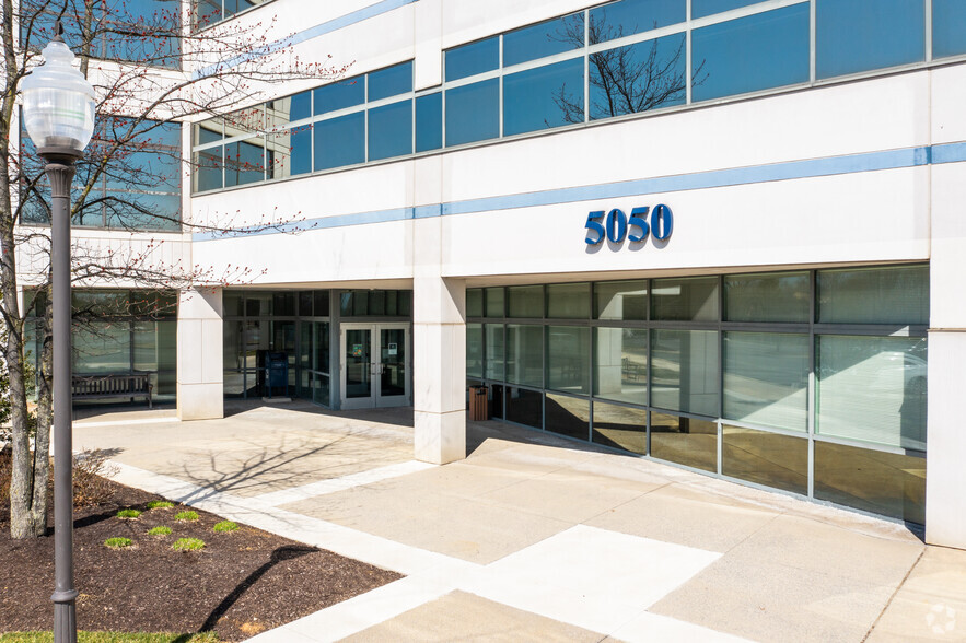 5050 W Tilghman St, Allentown, PA for lease - Building Photo - Image 3 of 4