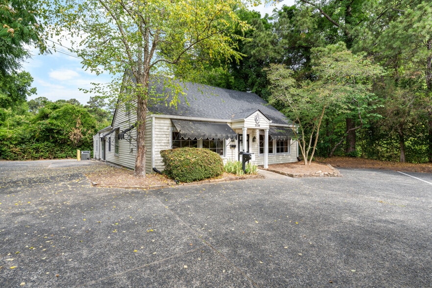 3130 Hope Valley Rd, Durham, NC for sale - Building Photo - Image 2 of 19