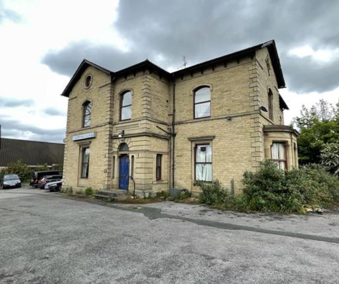 Cliffe Rd, Brighouse for sale - Building Photo - Image 1 of 6