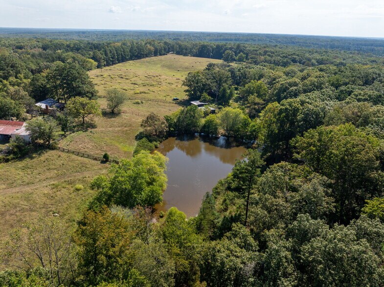 5231 St Pauls Church Rd, Goochland, VA à vendre - Photo principale - Image 1 de 25