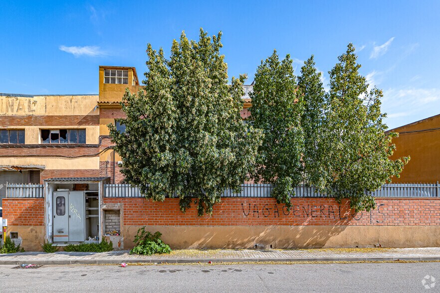 Industriel dans Sant Andreu de la Barca, Barcelona à vendre - Photo du bâtiment - Image 3 de 18