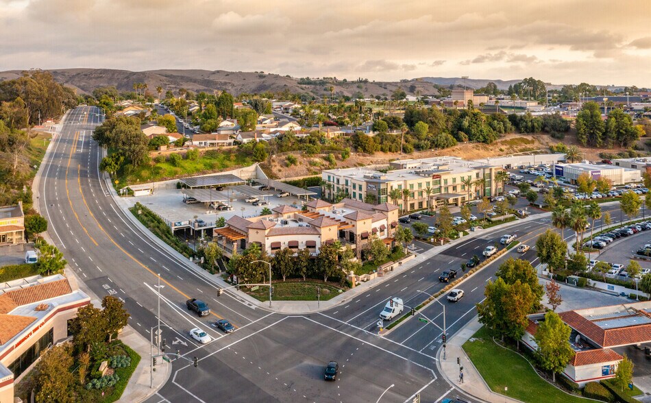 28662 Marguerite Pkwy, Mission Viejo, CA à louer - Photo du bâtiment - Image 3 de 6
