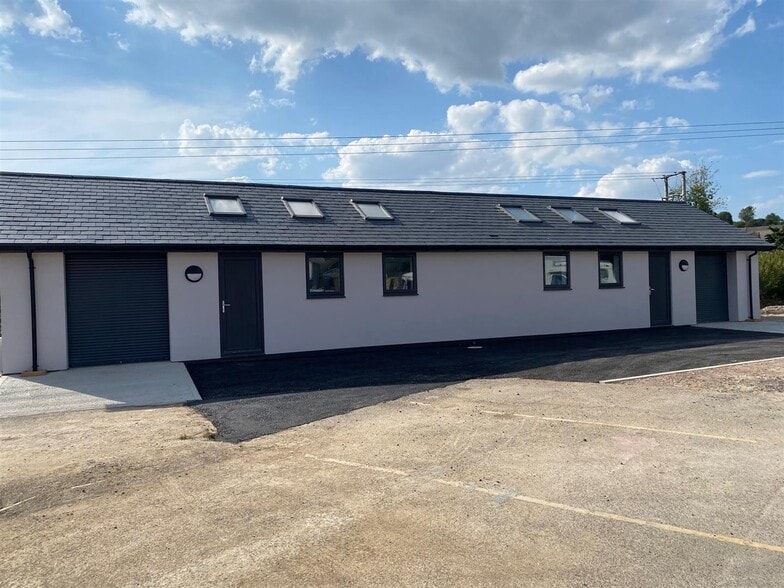 North Mills Rd, Bridport for lease - Building Photo - Image 3 of 3
