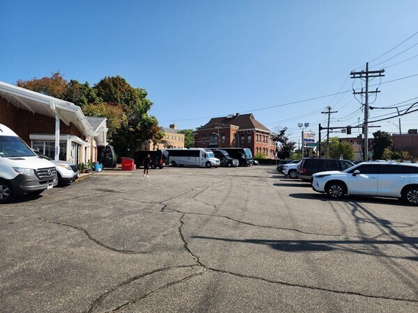 120 Amesbury St, Lawrence, MA à vendre - Photo du bâtiment - Image 2 de 5