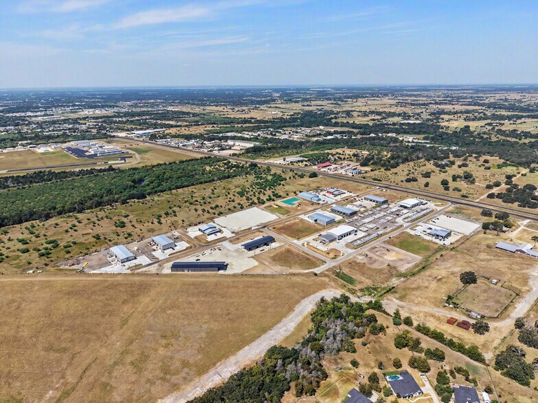 E SH-21, Bryan, TX à vendre - Photo du bâtiment - Image 3 de 9