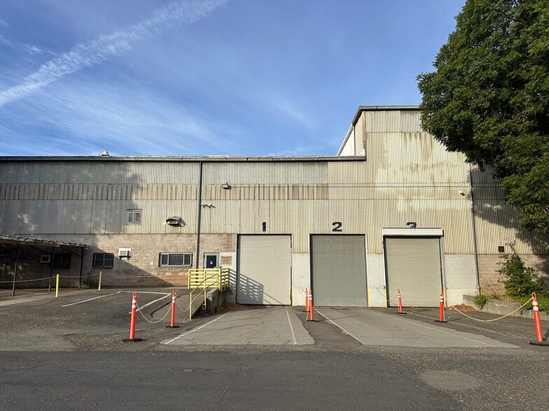 2812 Hegan Ln, Chico, CA for lease - Building Photo - Image 2 of 16