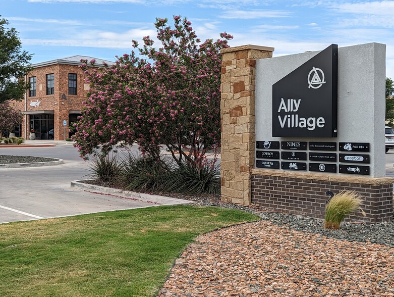 200 Spring Park Dr, Midland, TX for lease - Primary Photo - Image 1 of 6