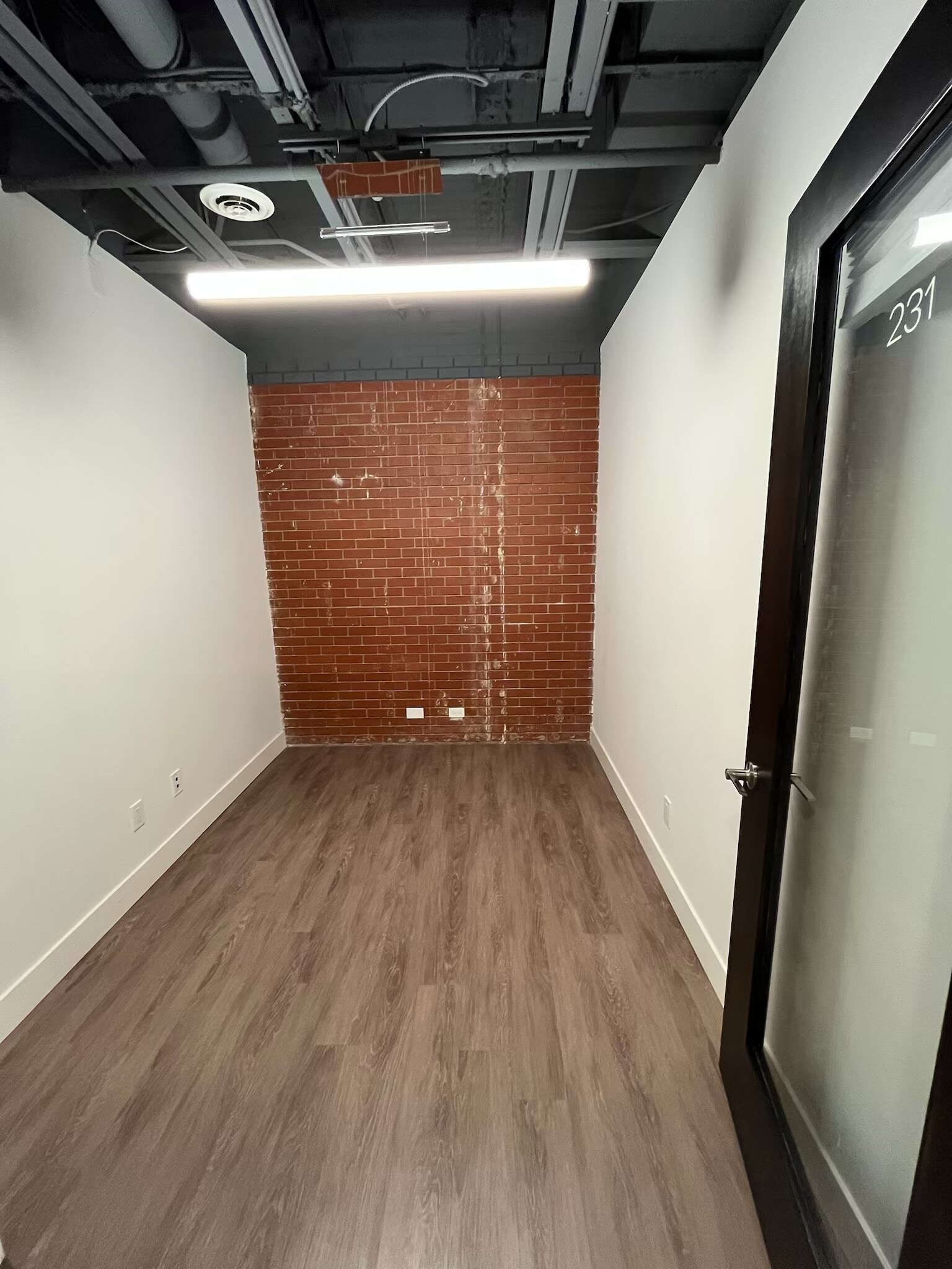 1035 Pearl St, Boulder, CO for lease Interior Photo- Image 1 of 1