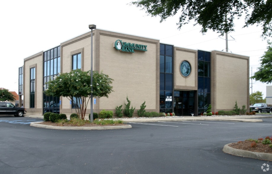 621 Nevan Rd, Virginia Beach, VA à vendre - Photo du bâtiment - Image 2 de 5