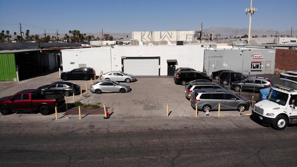 3065 Sheridan St, Las Vegas, NV for lease - Building Photo - Image 2 of 14