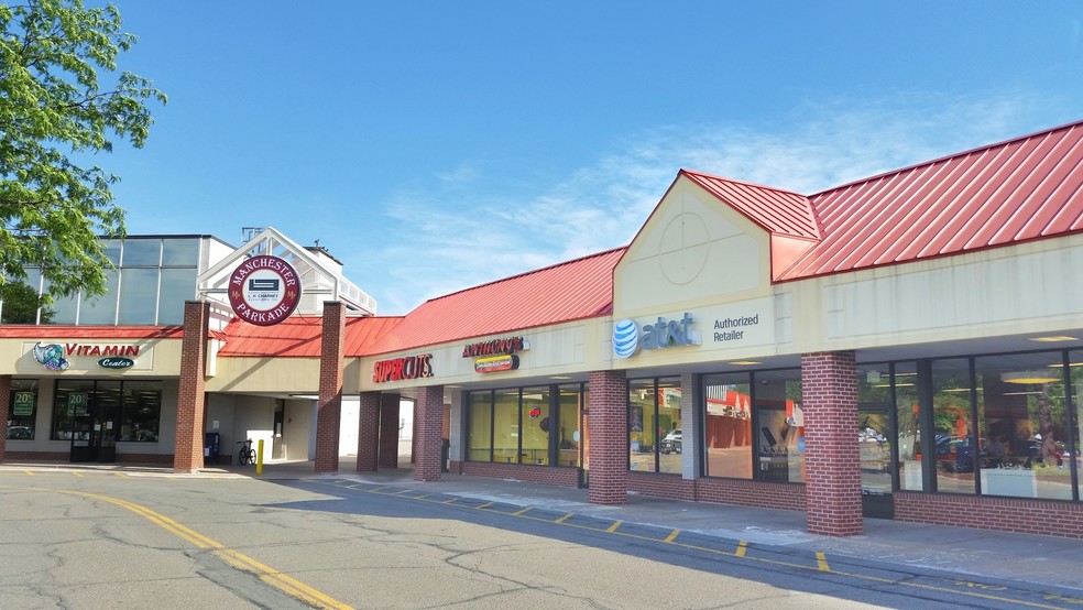 412 Middle Tpke W, Manchester, CT à louer - Photo du bâtiment - Image 3 de 28