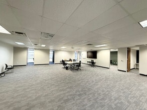 10110 W Sam Houston Pky S, Houston, TX à louer Photo intérieure- Image 2 de 10