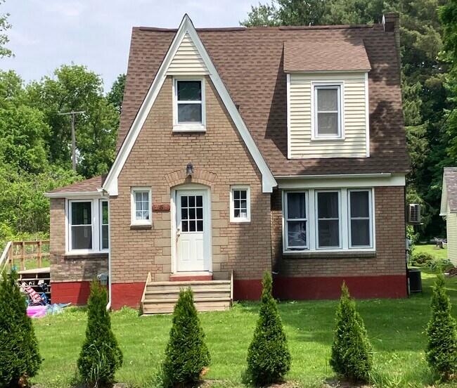 More details for 259 S Lake Pleasant Rd, Attica, MI - Multifamily for Sale