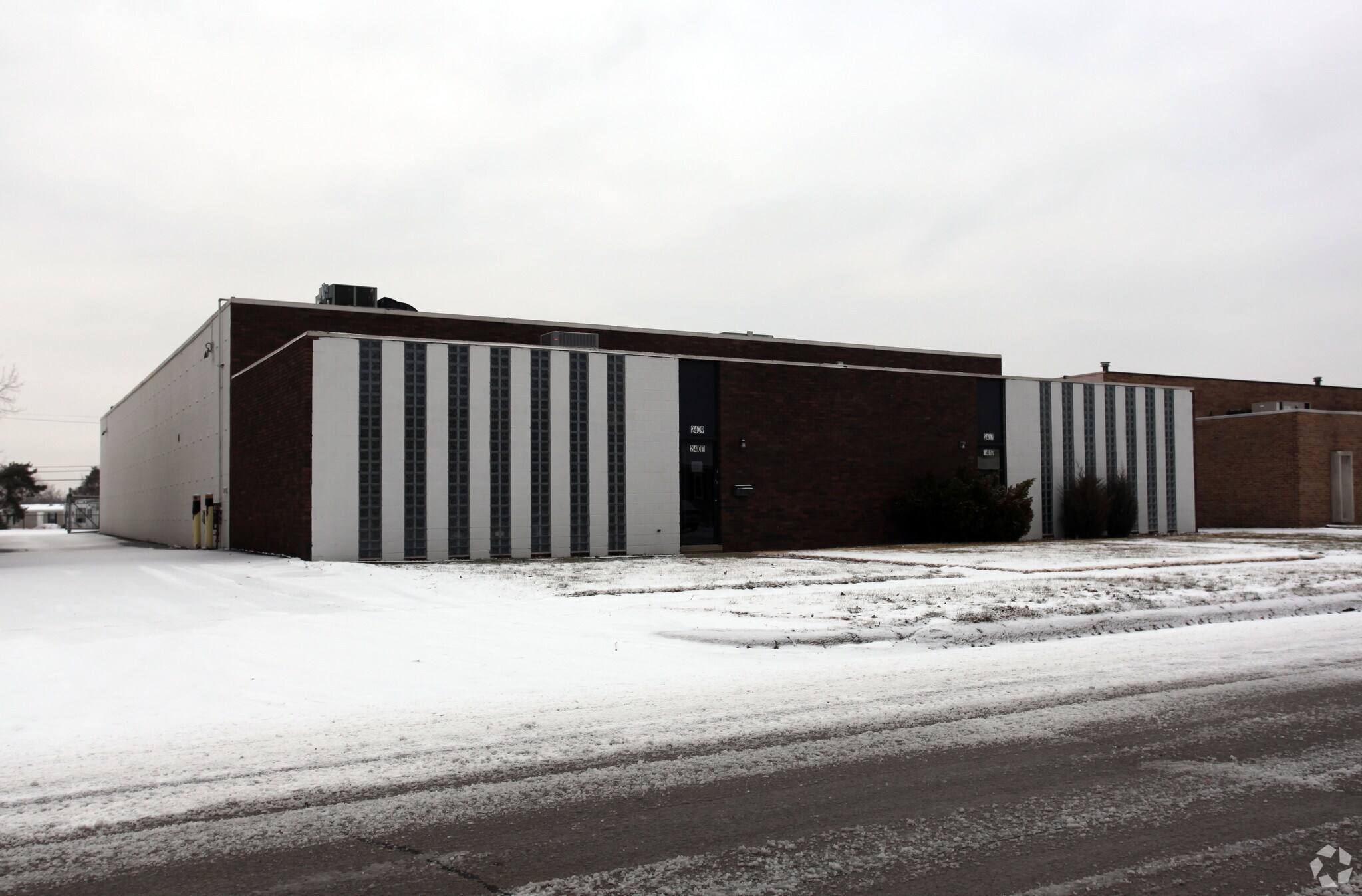 2409-2417 John B Ave, Warren, MI for lease Primary Photo- Image 1 of 8