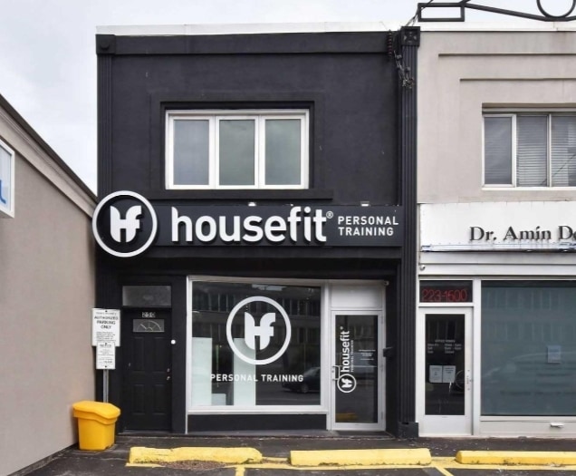 250 Sheppard Ave W, Toronto, ON for sale - Primary Photo - Image 1 of 1