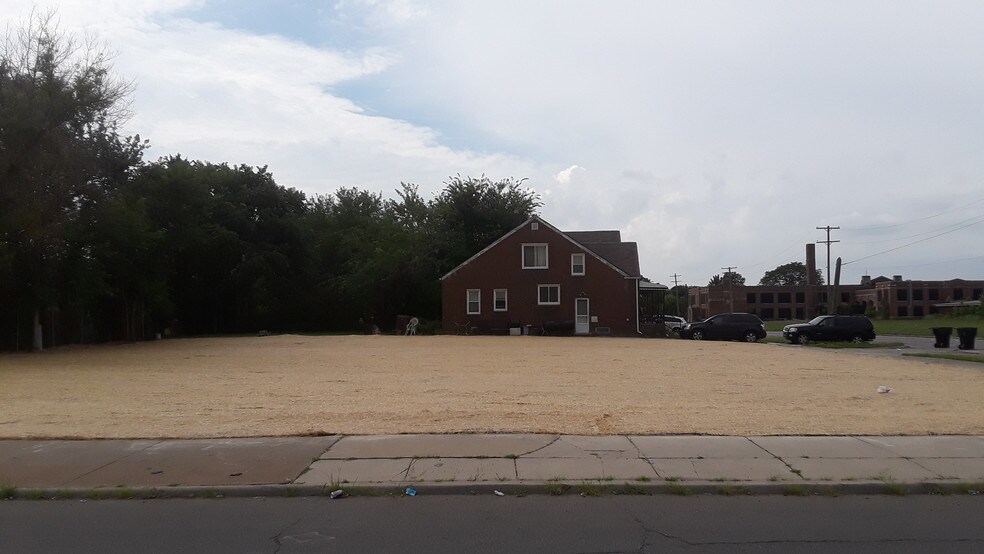 10841 Plymouth Rd, Detroit, MI à vendre - Photo du bâtiment - Image 2 de 3