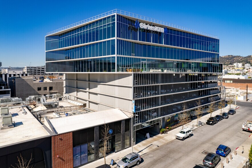 953 N Sycamore Ave, Los Angeles, CA à louer - Photo du bâtiment - Image 2 de 3