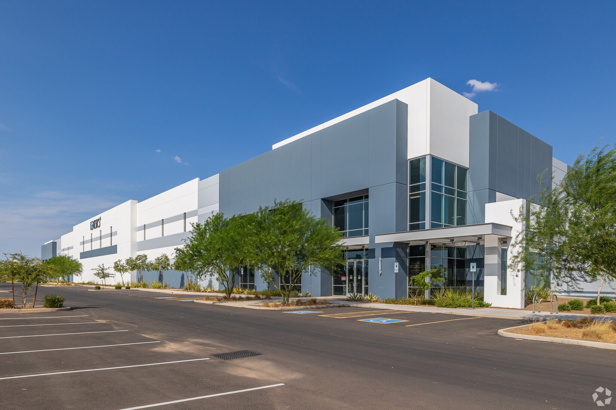 6390 N Sarival Ave, Litchfield Park, AZ for lease Primary Photo- Image 1 of 4